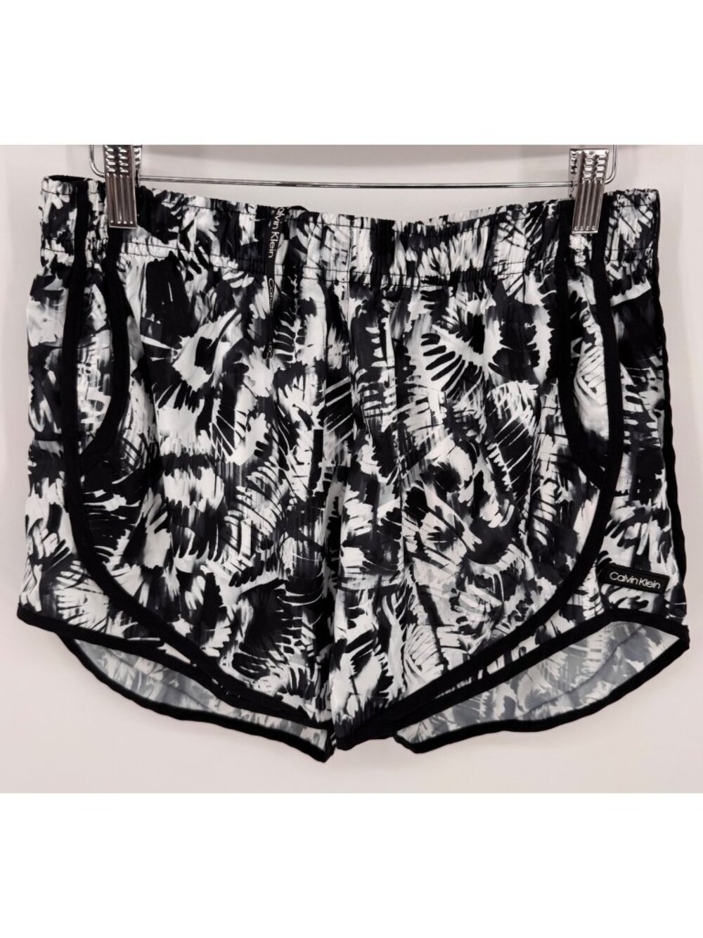 Calvin Klein Womens Black & White Abstract Print Running Shorts M